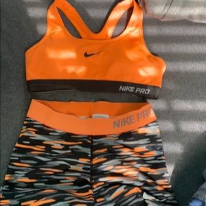 Nike pro set